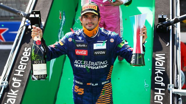 Ferrari: Carlos Sainz sprizza entusiasmo da tutti i pori