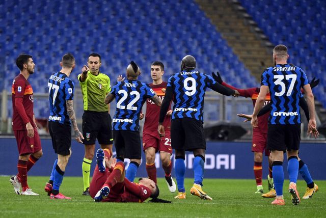 Roma-Inter, Marelli spiega i casi da moviola