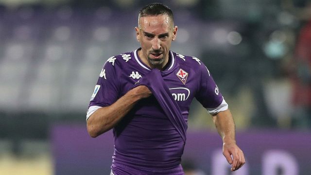 Napoli-Fiorentina, le formazioni ufficiali: Manolas, Callejon e Ribery titolari