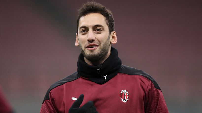 Milan, il messaggio di Hakan Calhanoglu alla squadra