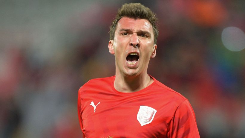 Mandzukic al Milan, domani visite mediche e firma