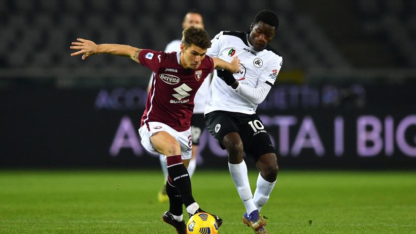 Il Torino si inceppa, lo Spezia strappa lo 0-0 in 10 contro 11
