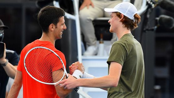 Sinner-Djokovic: le foto della prima sfida