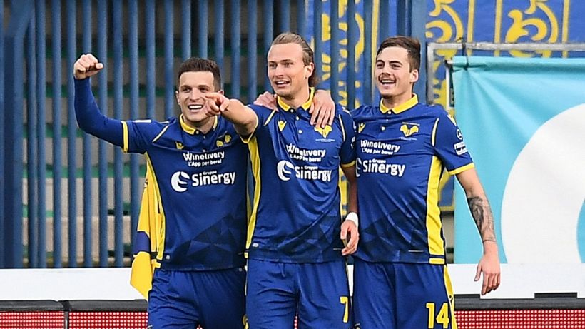Il Verona apre la crisi del Napoli: 3-1 in rimonta