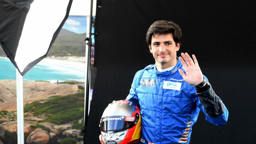 F1, Sainz: “Voglio riportare il team in alto e vincere il titolo”