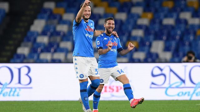 Serie A, Mertens torna e fa sorridere il Napoli