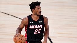 NBA: Jimmy Butler infrange due record contro Sacramento