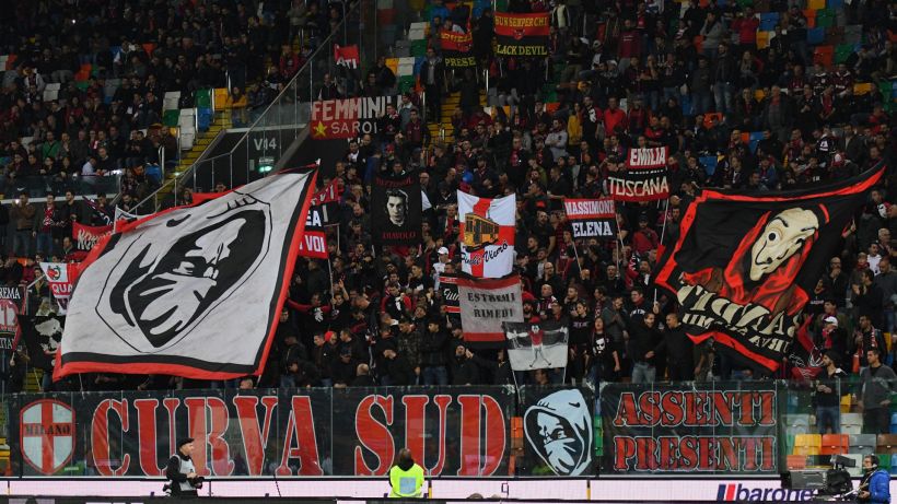 Milan, i tifosi non perdonano: l’hashtag diventa virale