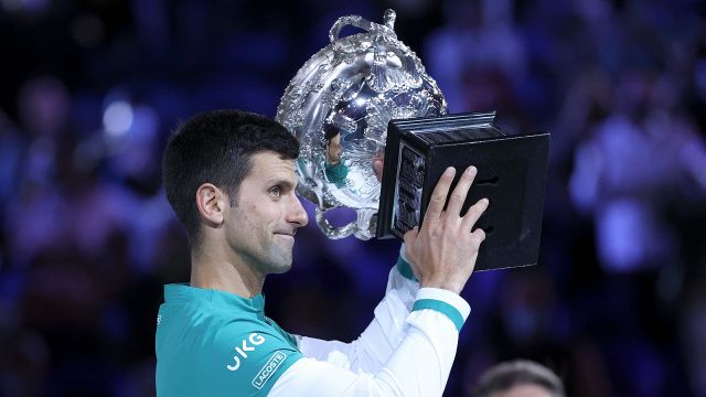 Australian Open: non c'è storia, vince Djokovic per la nona volta