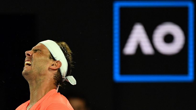 Australian Open, impresa Tsitsipas che elimina Nadal