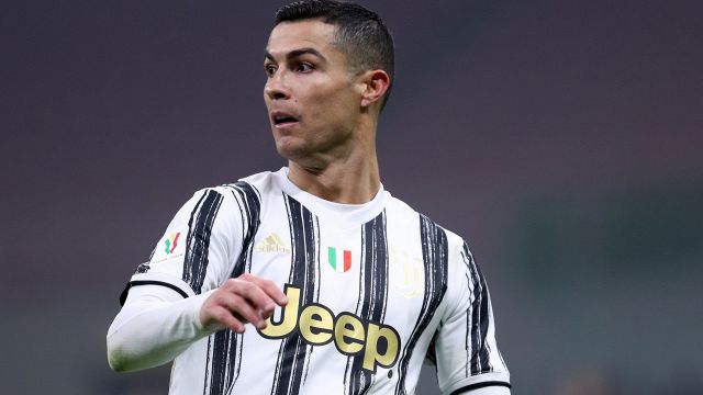 Cristiano Ronaldo nel mirino del Cagliari: "Andava espulso"