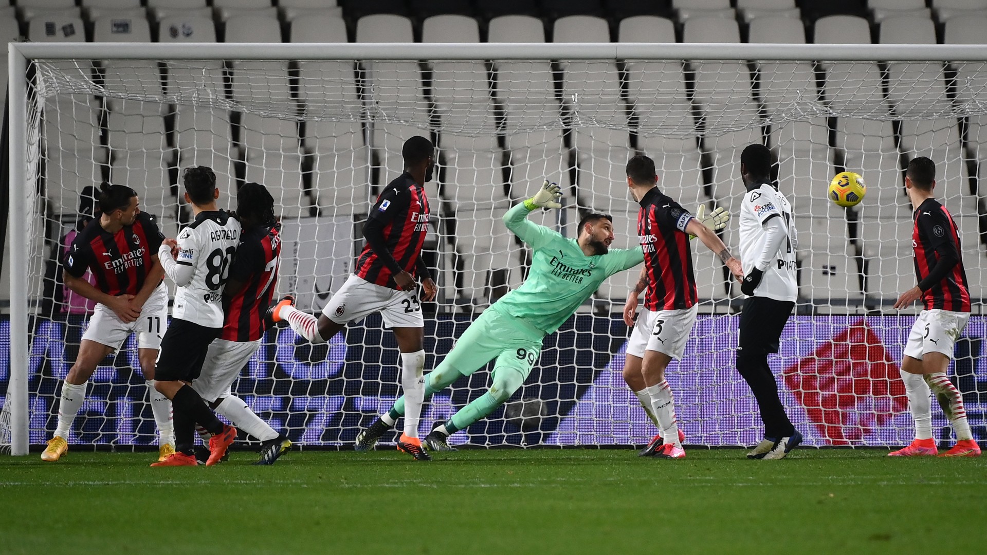 Serie A: Spezia-Milan 2-0, le foto