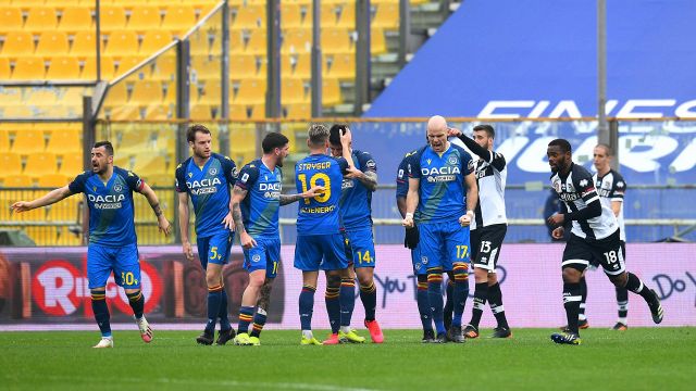 L'Udinese gela il Parma: dal 2-0 al 2-2 al Tardini