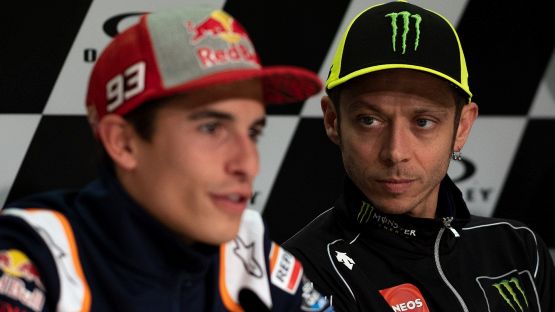 Motori, Valentino Rossi attacca Marquez e carica la Ferrari