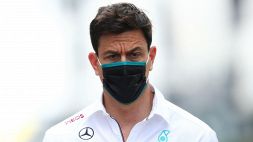 F1, Wolff rifiuta il vaccino in Bahrain: “Attendo il mio turno”