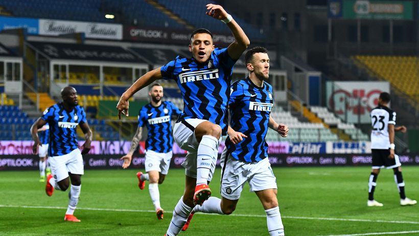 Inter: Alexis Sanchez firma la fuga, 2-1 a Parma e +6 sul Milan