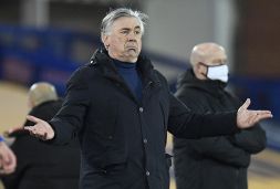 Ancelotti, bordate ai colleghi: "A chi si riferisce?"