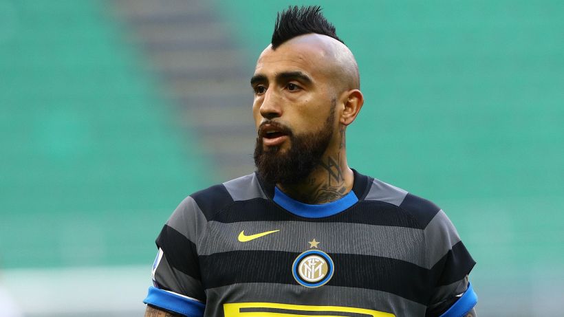 Coronavirus, Arturo Vidal in ospedale in Cile