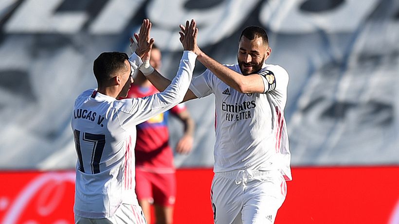 Benzema salva il Real Madrid con una doppietta contro l'Elche