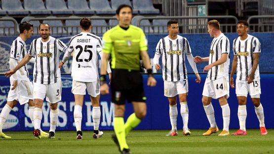 Calvarese e Chiffi verso lo stop per il mancato rosso a Ronaldo