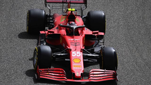 Test F1: Verstappen fa paura, cresce la Ferrari ma problemi per Sainz