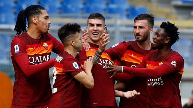 Serie A: Mancini spinge la Roma al quarto posto, Genoa ko