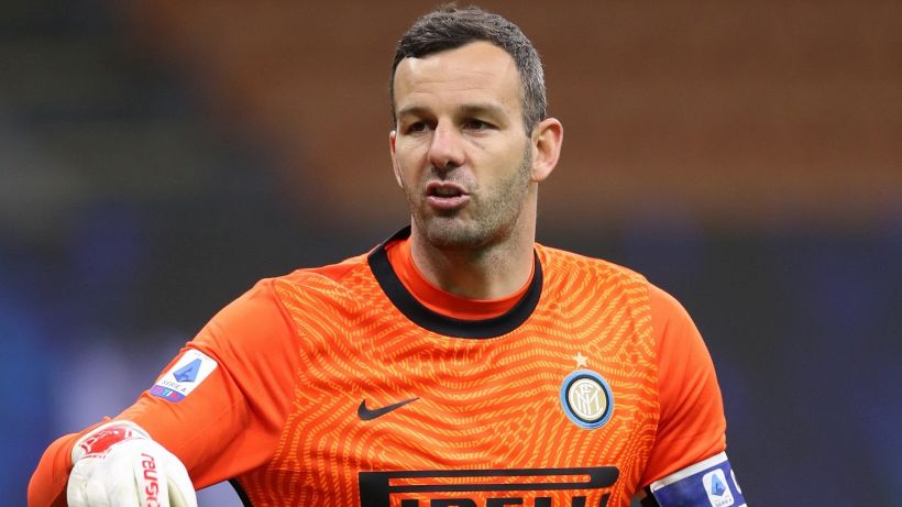 Tegola Covid per l'Inter: anche Samir Handanovic è positivo