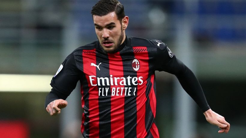 Milan, furia Theo Hernandez contro l'arbitro: la decisione della Procura