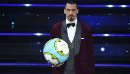 Sanremo 2021, il ritorno di Ibra mattatore: il ritardo, lo show