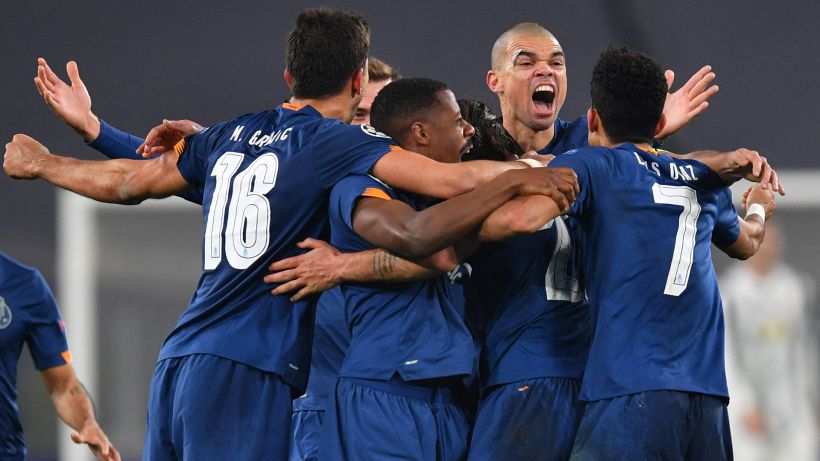 La Juventus omaggia il Porto: "Complimenti per il passaggio del turno"