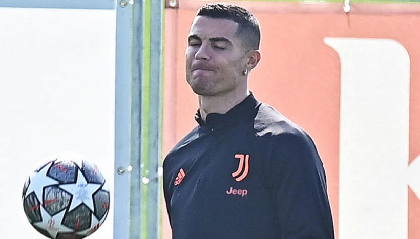Ronaldo e Juve, è sempre bufera: "Trova le differenze"