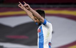 Rivoluzione Napoli: su Mertens due big di A