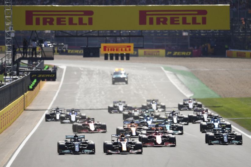 Gp Ungheria pazzo: vince Ocon su Vettel. Hamilton beffa Sainz, 3°