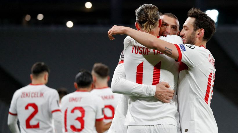 Turchia-Olanda 4-2: polemiche per il gol fantasma di De Ligt