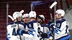 NHL: Winnipeg chiude la serie con Edmonton