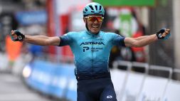 Giro dei Paesi Baschi, prime due tappe a Roglic e Aranburu