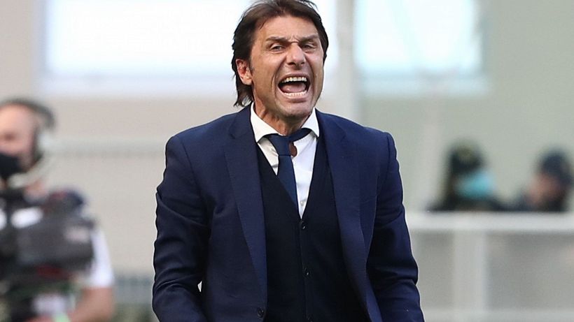 Antonio Conte punto da Le Iene: l'ex Juve e Inter replica stizzito