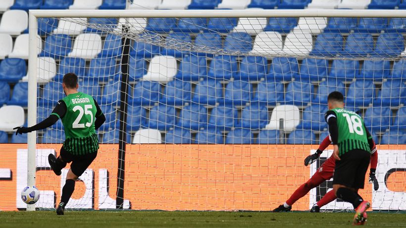 Sassuolo-Fiorentina 3-1: Berardi entra e ribalta tutto con due rigori, allarme viola. Le pagelle