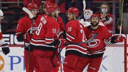 NHL: Carolina piega i Panthers, ok New York contro Washington
