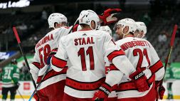 NHL: gli Hurricanes tornano alla vittoria