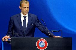 #Ceferinout, tifosi di tutto il mondo alleati contro l'Uefa