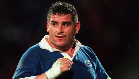 Il Covid si è portato via Massimo Cuttitta, leggenda del rugby