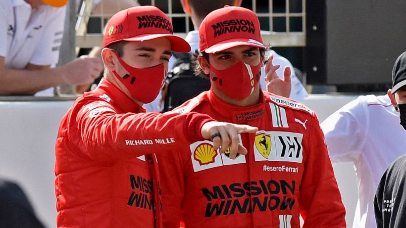 Fórmula 1, Ferrari: Carlos Sainz envia uma mensagem clara a Leclerc