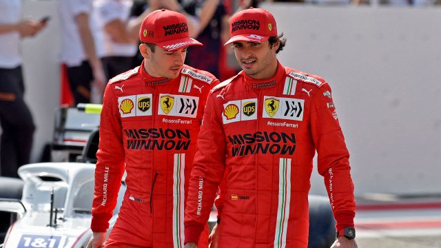 F1, Ferrari: Carlos Sainz alimenta la rivalità con Charles Leclerc