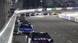 Nascar Cup Series: stop per pioggia dopo 42 giri