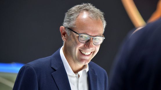 F1, Domenicali sul duello Verstappen-Hamilton: “Uno dei migliori di tutti i tempi”