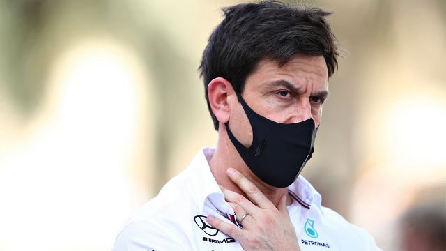 F1, Wolff attacca il motore Red Bull
