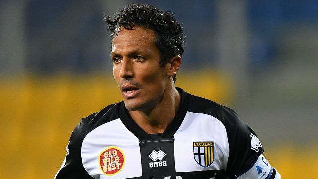 Bruno Alves ringrazia il Parma