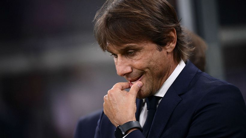 Dito medio in Juventus-Inter, Conte patteggia: multa di 2mila euro