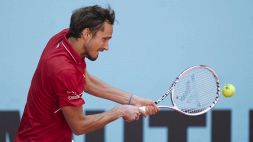 Roland Garros 2022: avanti Medvedev e Tsitsipas, vola Rune
